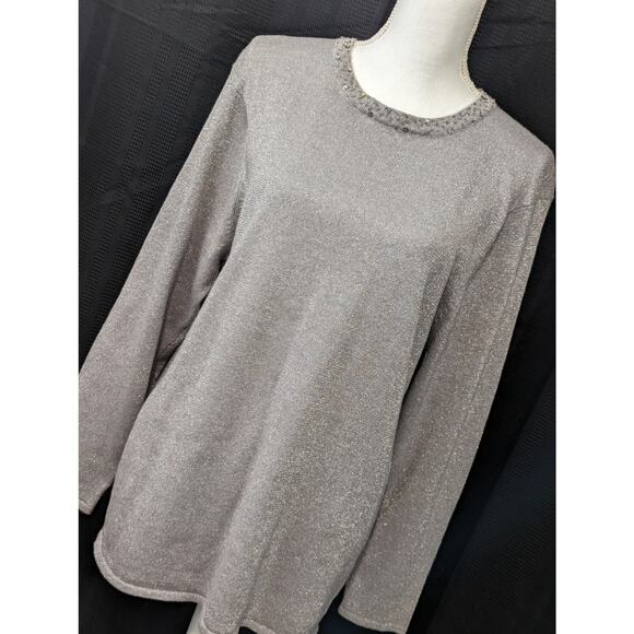 NWOT! PASSPORTS WOMAN! SHIMMERY SILVER GRAY BEADED, SEQUINNED SWEATER! SZ 1X - Picture 1 of 9